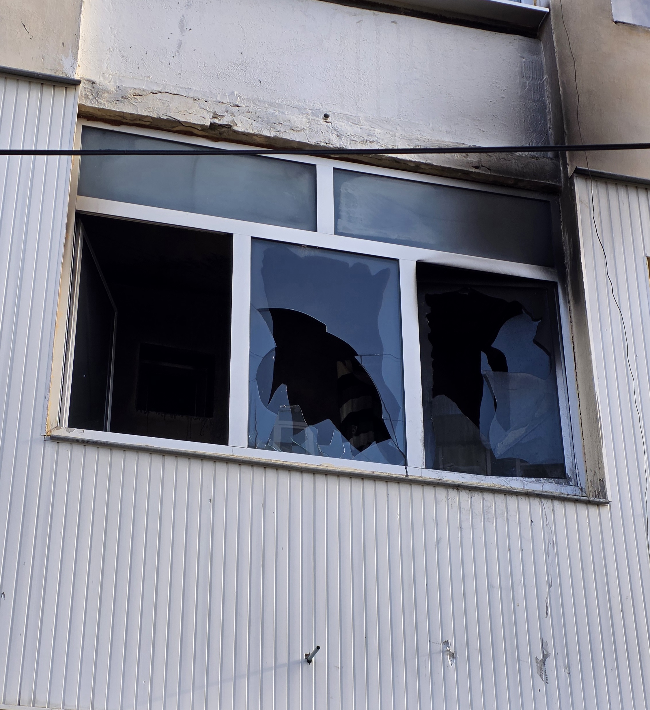 Incendiu într-un bloc din Moinești